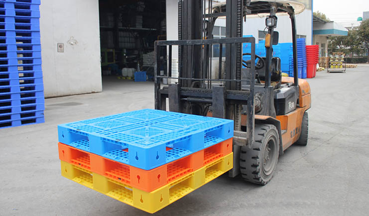 塑料托盤廠家，為現(xiàn)代物流注入新活力